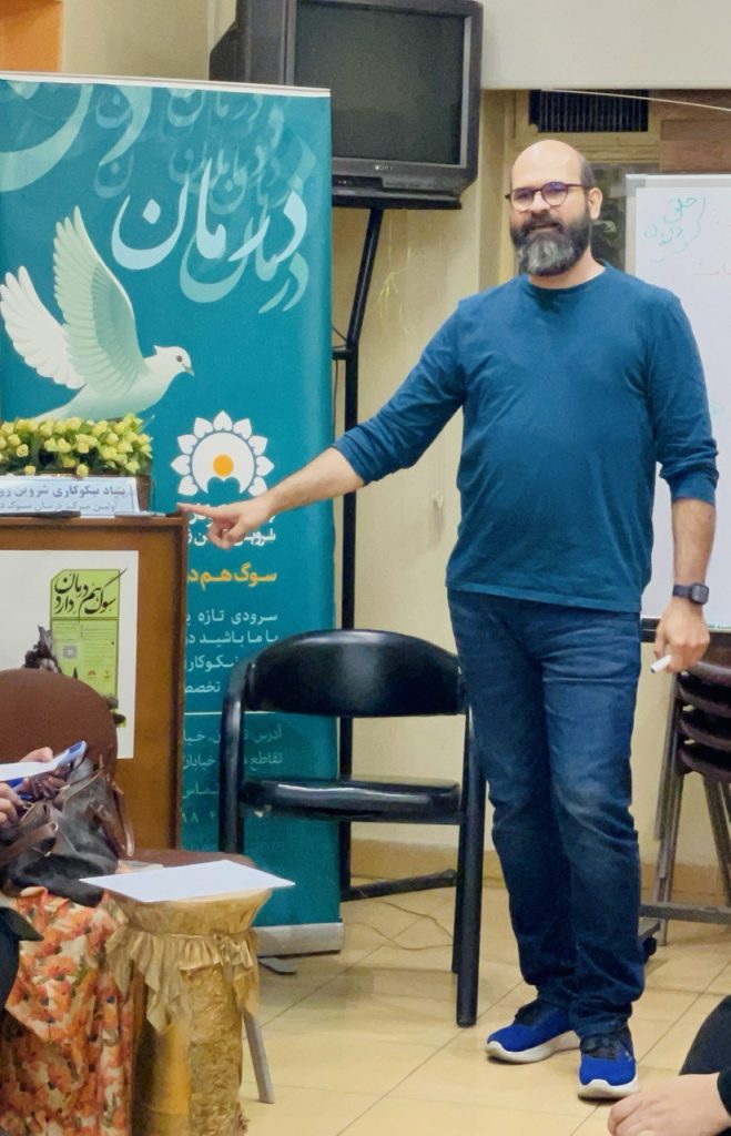 کارگاه هنر درمانی بزرگسالان